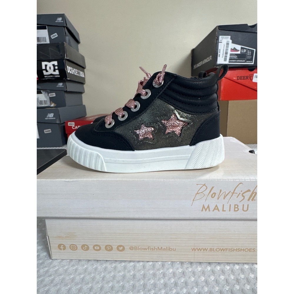 Blowfish Malibu High Top Sneaker Toddler 6 Wanderland-T Black Shiny Star NIB